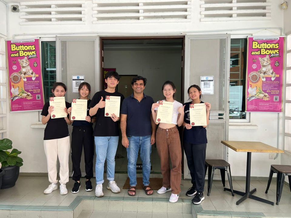 Sekumpulan Lima Penuntut Sunway College Hari Ini M..