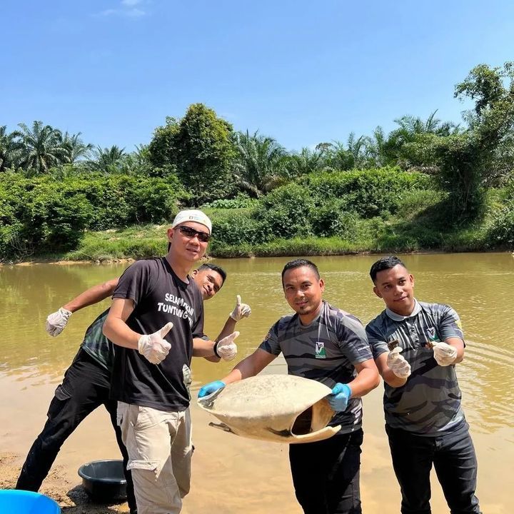 Yesterday, We Went To The Riverbanks Of Pasir Sebe..