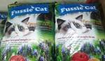 BETTAS Fussie Cat Litter Clumping Fragrant 10L RM13